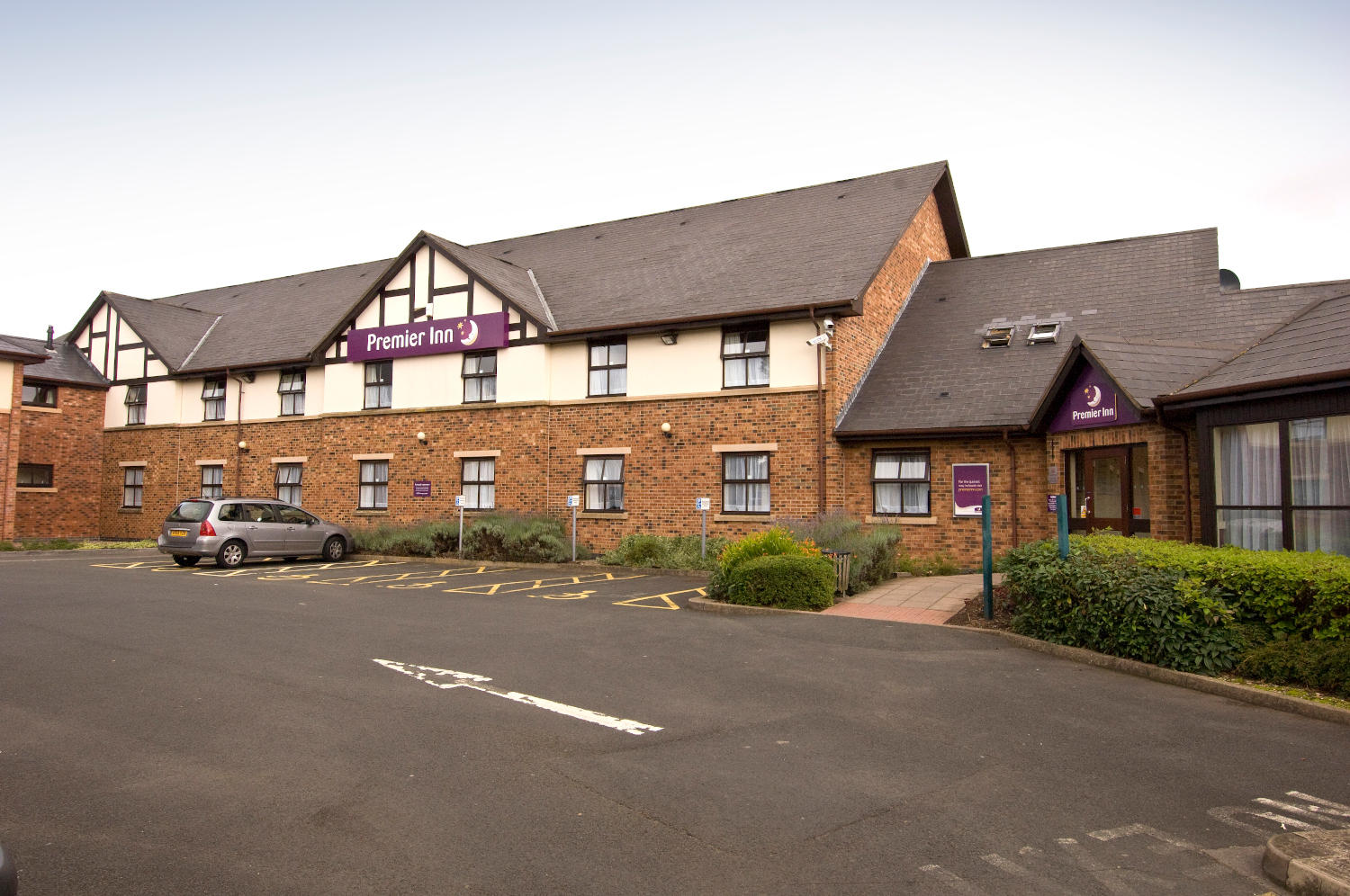 Premier Inn Solihull (Hockley Heath, M42) hotel exterior Solihull (Hockley Heath, M42) hotel Solihull 03333 218869