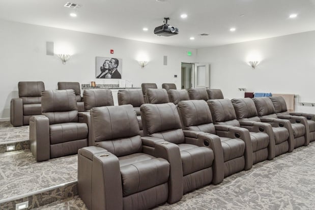 Images Pinnacle Living at Forts Ferry