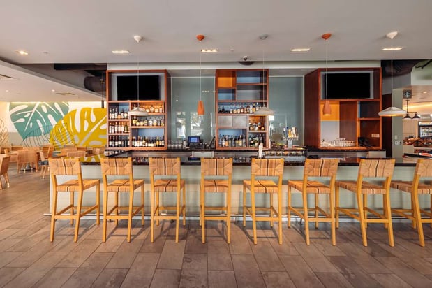 Images Hotel MdR Marina del Rey - a DoubleTree by Hilton