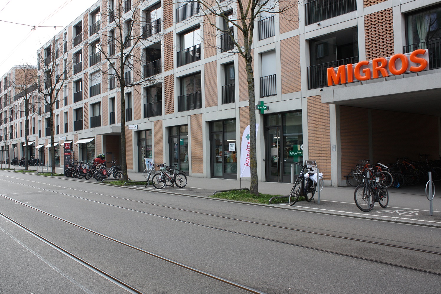 Bilder Amavita Apotheke Breitenrain