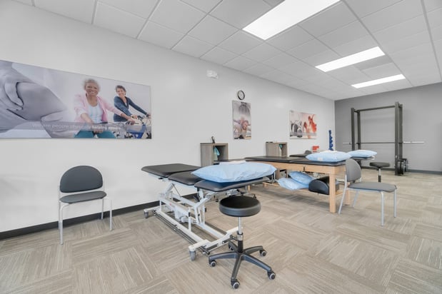 Images BenchMark Physical Therapy