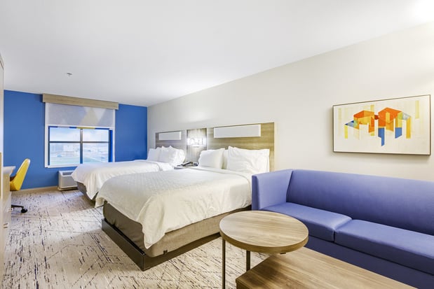 Images Holiday Inn Express Gulfport Beach by IHG