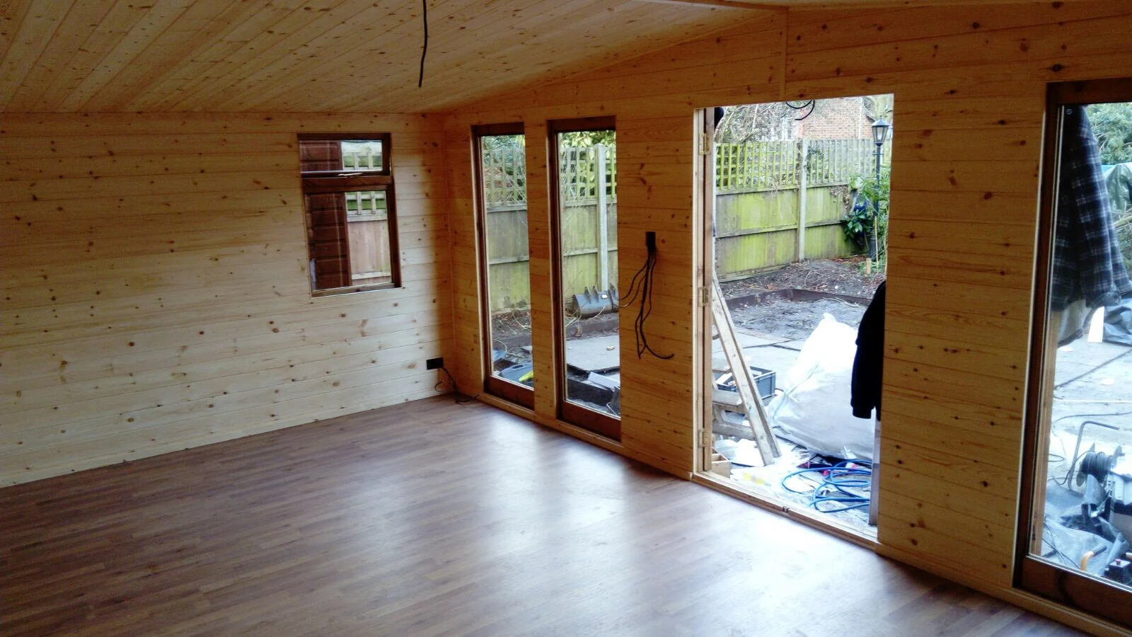 Images Herts Garden Buildings