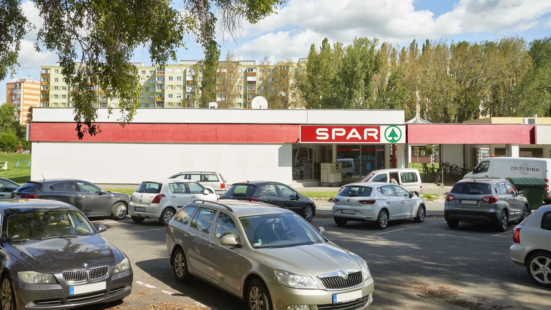 Images SPAR szupermarket