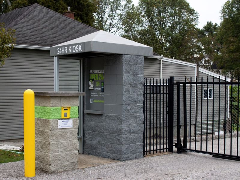 Images Extra Space Storage