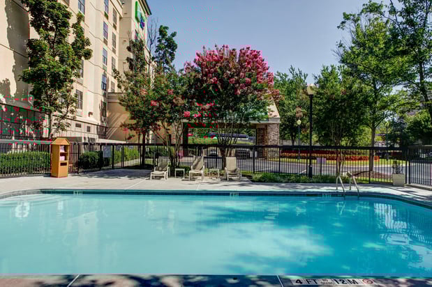 Images Holiday Inn Express & Suites Atlanta Buckhead by IHG