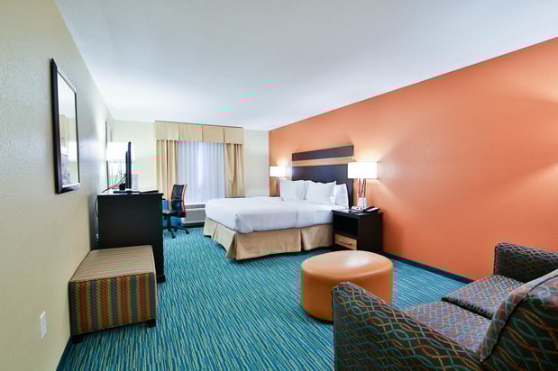 Images Holiday Inn Bismarck by IHG