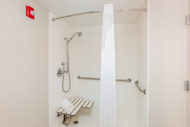 Images Holiday Inn Express Orange Beach-on the Beach by IHG