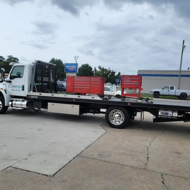 Images Cousins Towing & Recovery