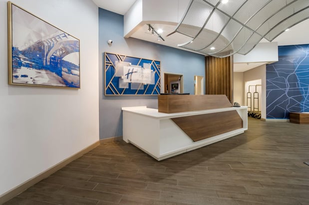 Images Holiday Inn Express & Suites Lexington by IHG