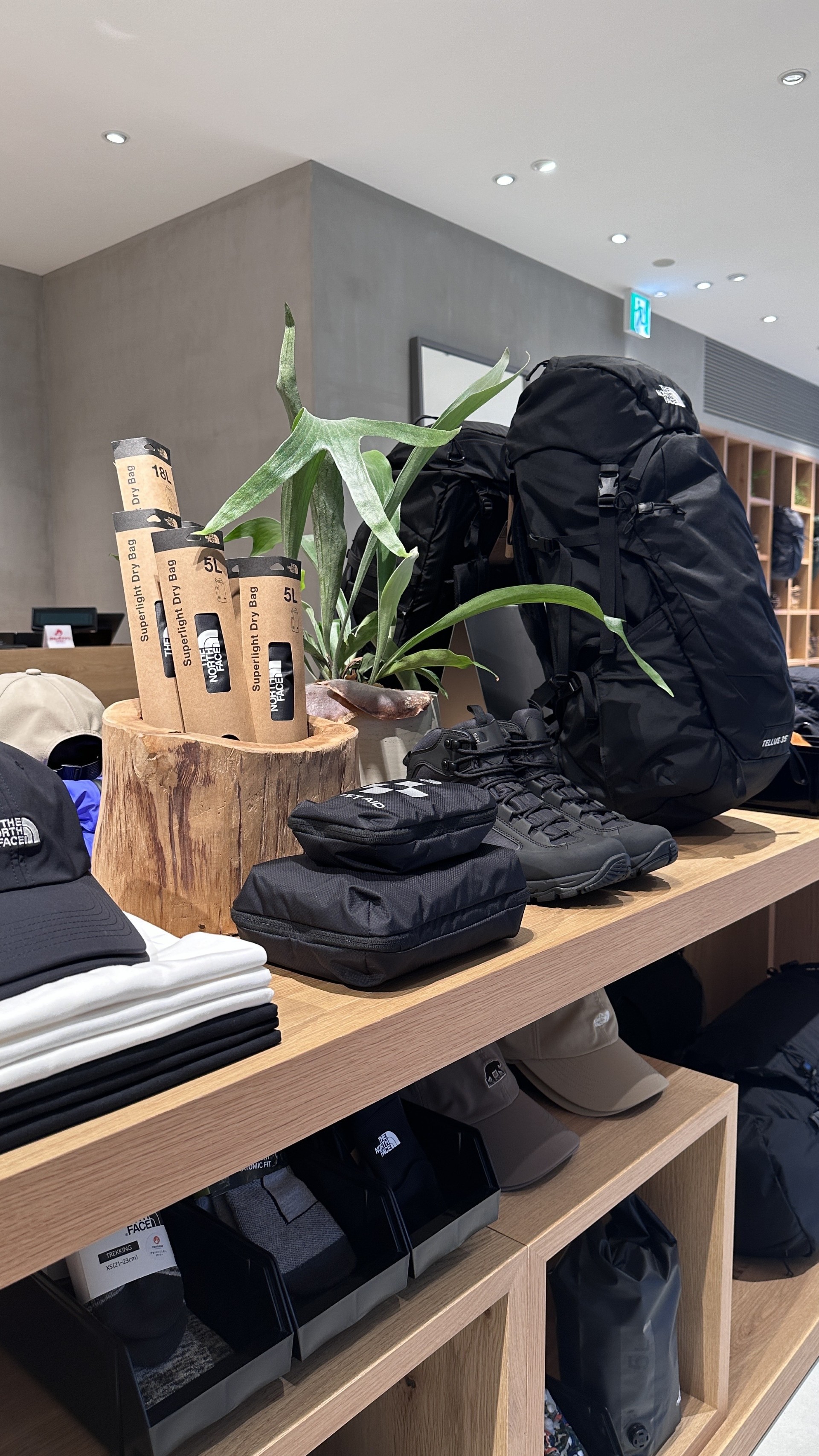 Images THE NORTH FACE+ (ザ・ノース・フェイス プラス) アミュプラザ長崎