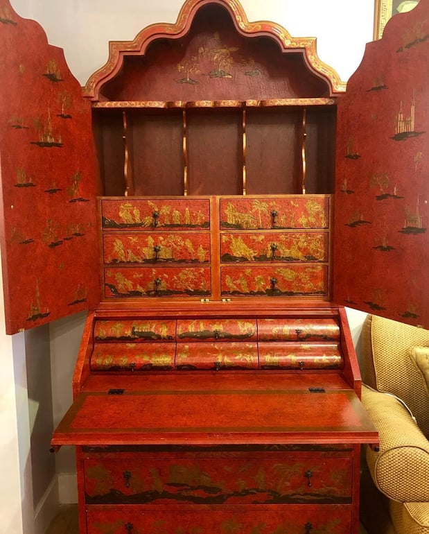 Images Mélange Fine Furniture Consignment