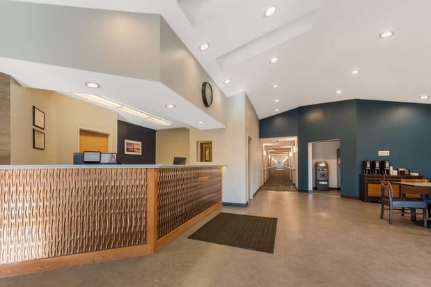 Images SureStay Plus by Best Western Highland Poughkeepsie