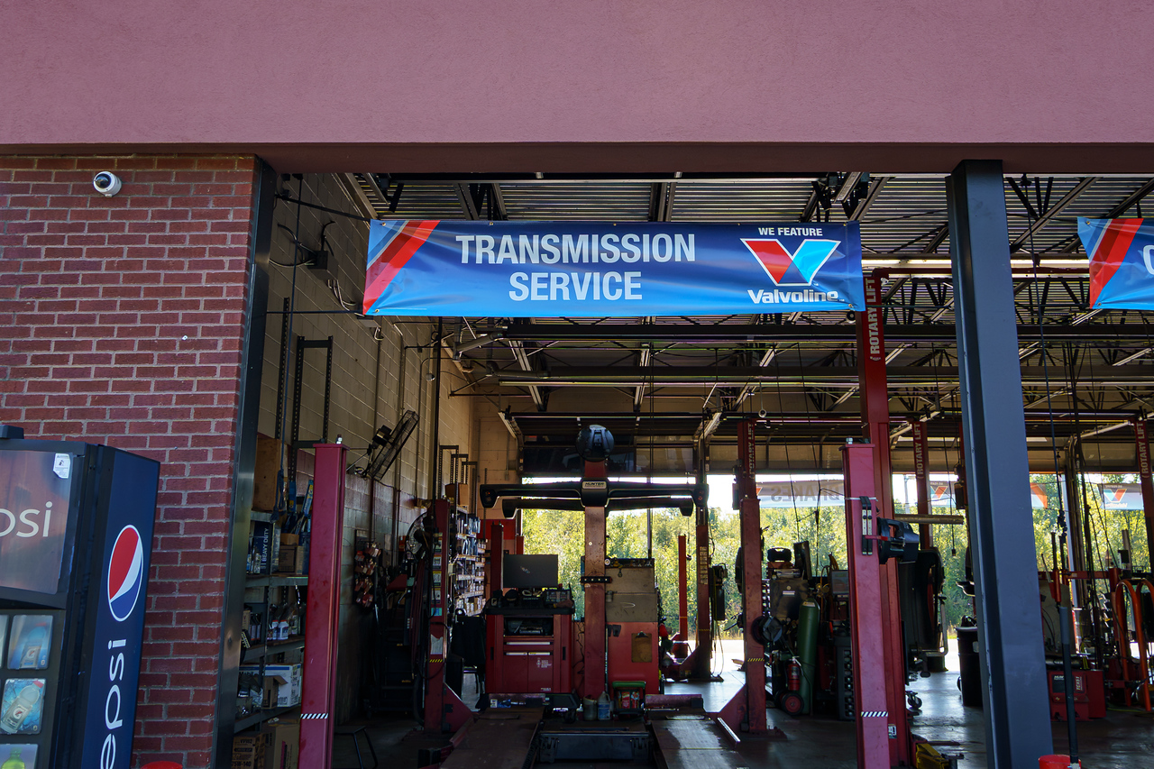 Tire Discounters on 4414 Brandt Pike in Dayton