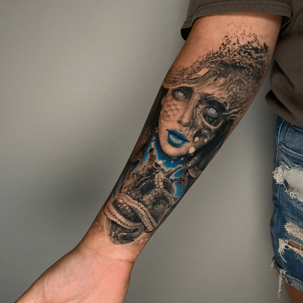 Images Thirteen Roses Tattoo & Aesthetics