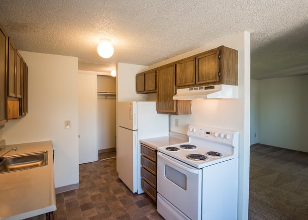 Images Rolling Hills Apartments