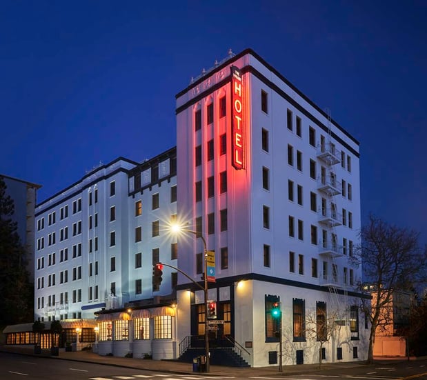Images Graduate by Hilton Berkeley