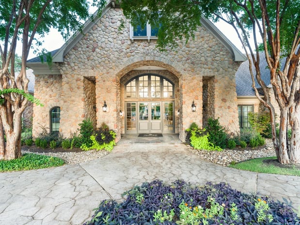 Images Alister Sunset Valley