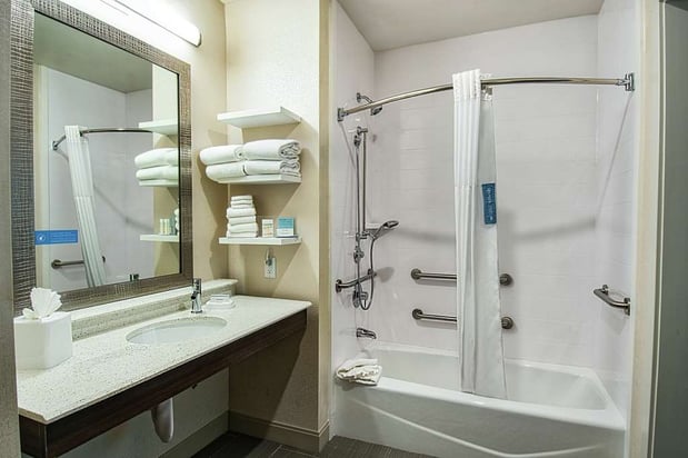 Images Hampton Inn & Suites Mission Viejo