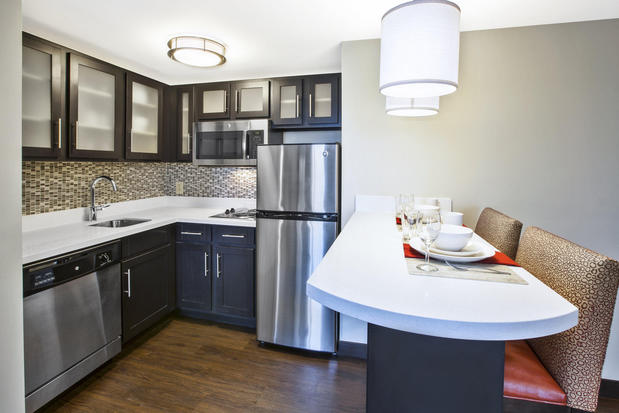 Images Staybridge Suites Cleveland Mayfield Heights Beachwd by IHG