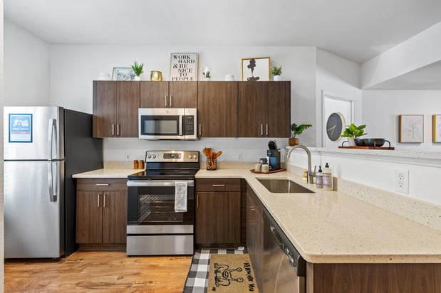 Images University Club Apartments