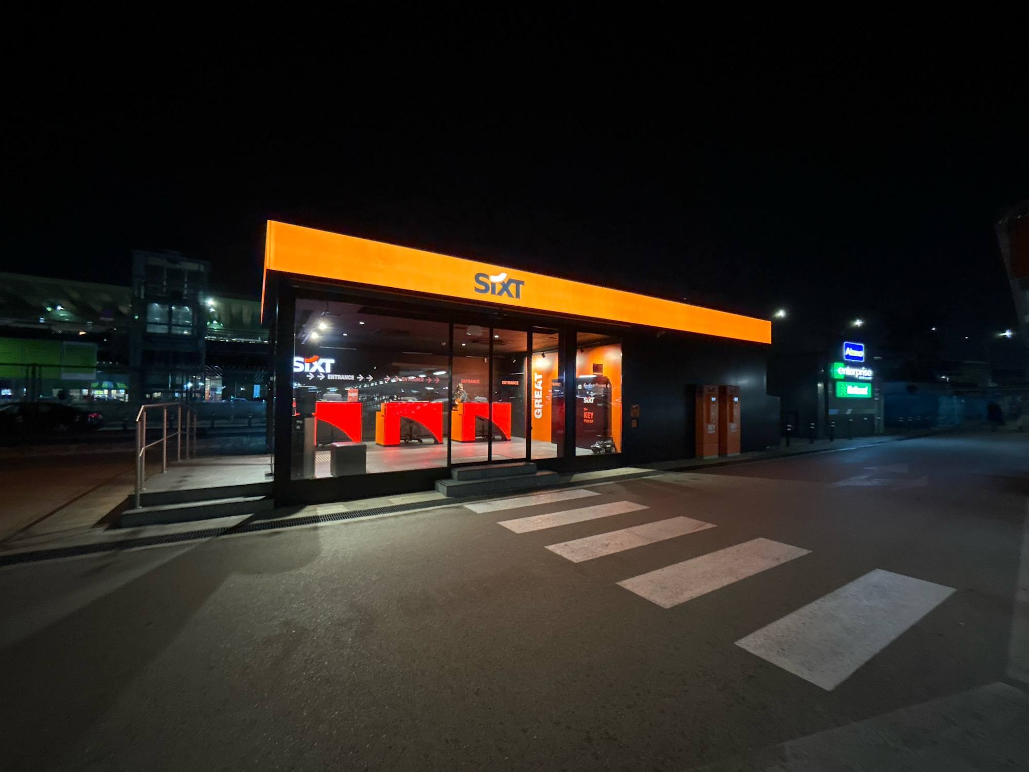 SIXT Alquiler de Coches - Madrid-Barajas - Aeropuerto Adolfo Su&aacute;rez - T 1 (MAD) 13