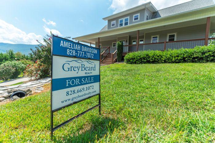 Images GreyBeard Realty
