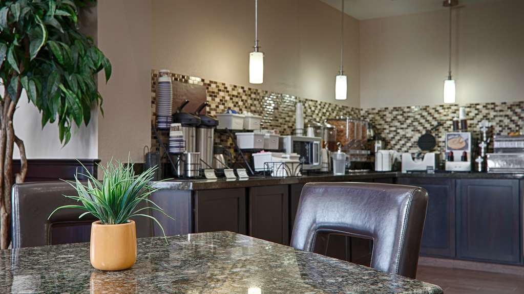 Breakfast Room