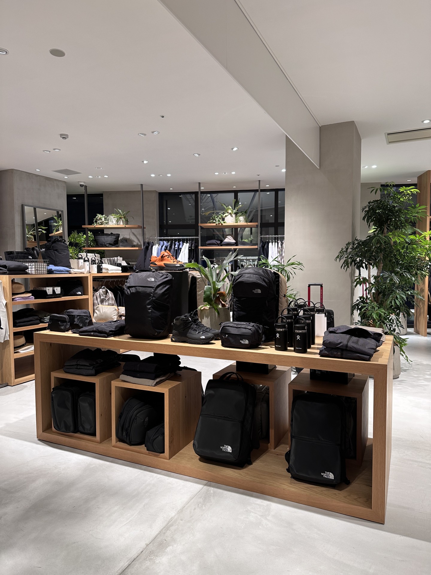 Images THE NORTH FACE+ (ザ・ノース・フェイス プラス) アミュプラザ長崎