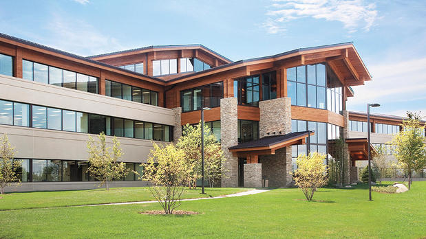 Images Uline Corporate Headquarters - H1