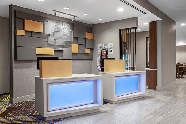 Images Holiday Inn Express & Suites Lubbock Central - Univ Area by IHG