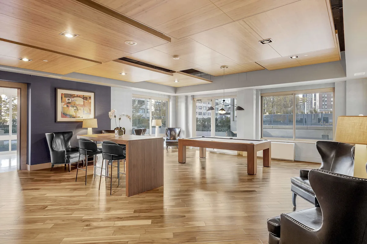 Lounge room with pool table