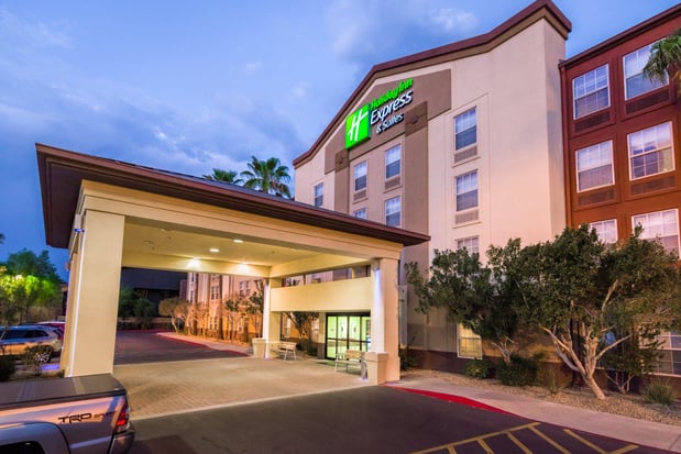 Images Holiday Inn Express & Suites Phoenix Airport by IHG