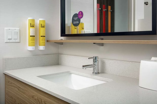 Images Tru by Hilton Lake City