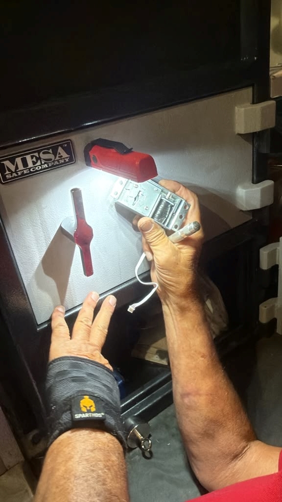 Safe Lock Repair