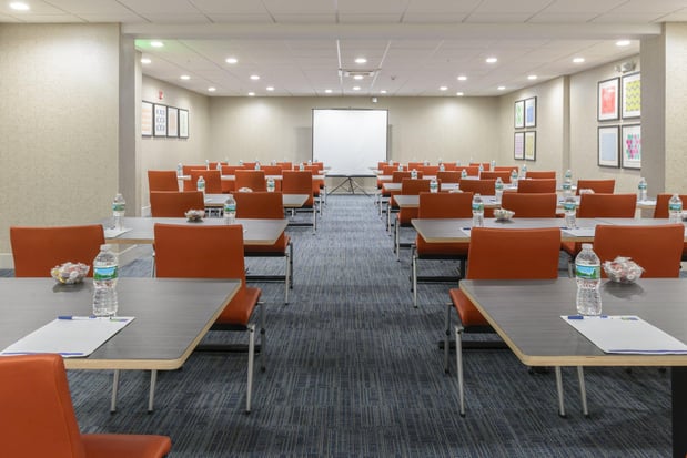 Images Holiday Inn Express Southington by IHG