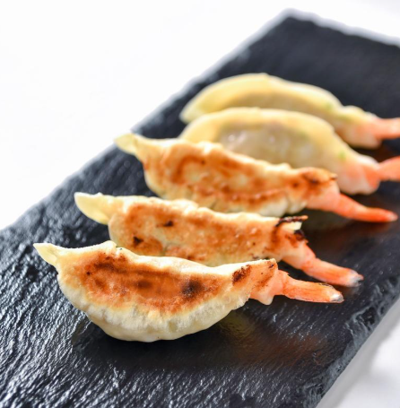 Images さくらフーズ 餃子豊橋工場直売所