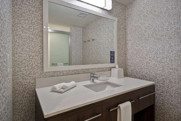 Images Home2 Suites by Hilton Eau Claire South