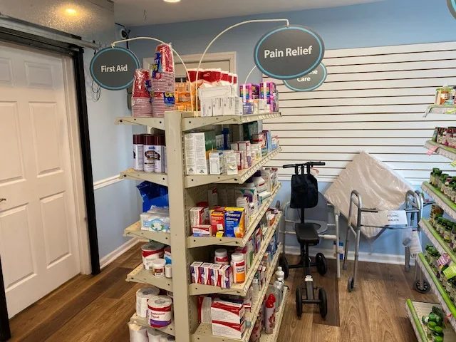 Tyan Pharmacy &amp; Medical Supply Logo