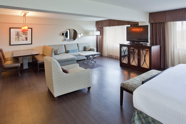 Images Holiday Inn Virginia Beach - Norfolk by IHG