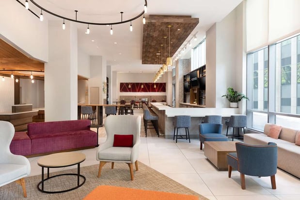 Images Hilton Garden Inn Long Island City New York