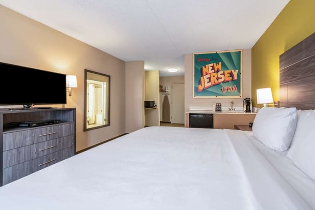 Images SureStay Plus by Best Western McGuire AFB Jackson
