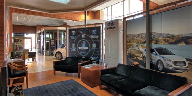 Images CardinaleWay Hyundai Corona