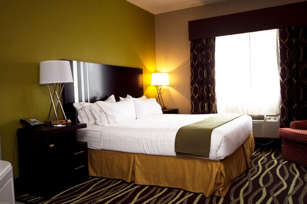 Images Holiday Inn Express Adrian by IHG