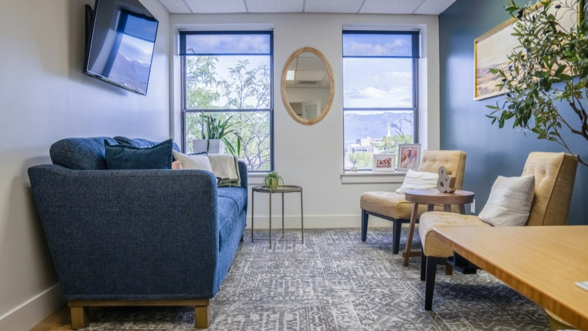 Motyv provides a welcoming, private space for Christian men&rsquo;s coaching and workshops designed to help men live free through faith.