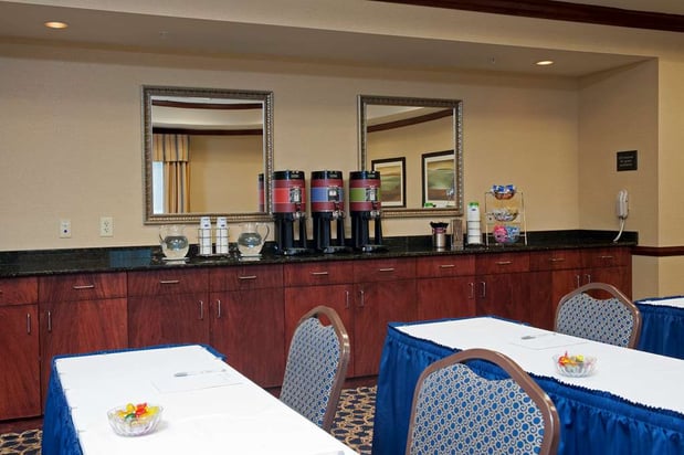 Images Hampton Inn & Suites Indianapolis-Airport