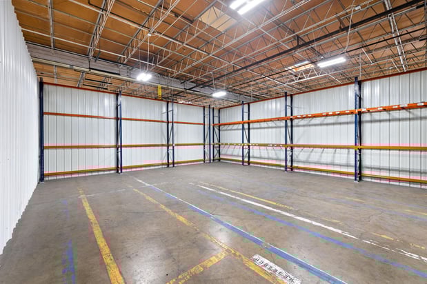 Images WareSpace University South | Small Warehouse Space Rentals