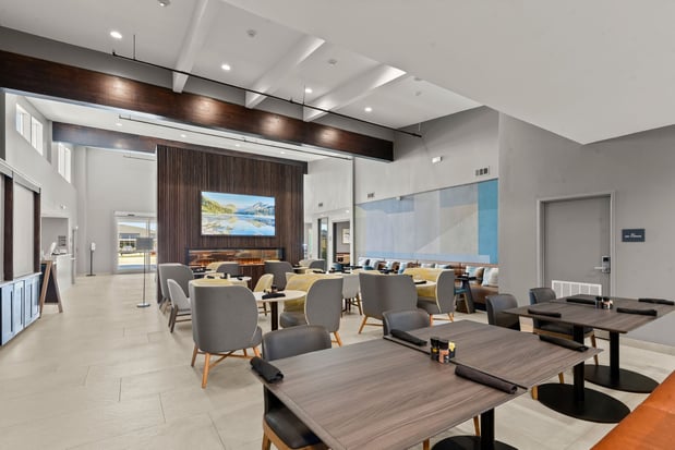 Images Holiday Inn Gonzales by IHG