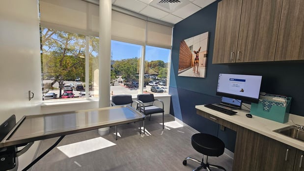 Images VCA Emergency Animal Hospital & Referral Center