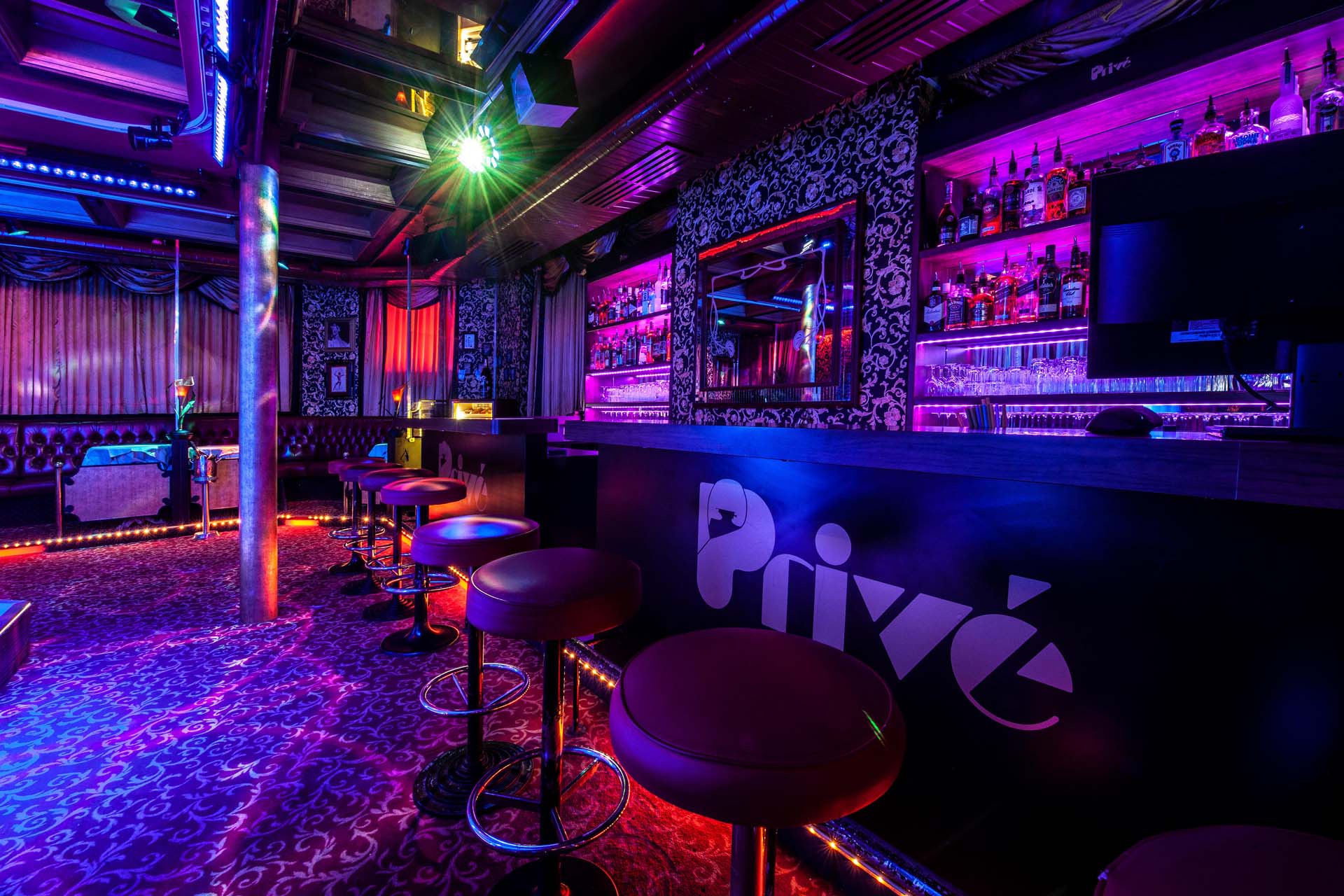 Bilder Club Privé - Strip Club, Cabaret & Nightclub